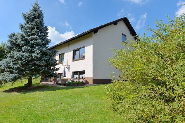 Vakantiewoning voor 4 personen, with Balkon/Terras and Terras as well as Tuin in het Fichtelgebergte