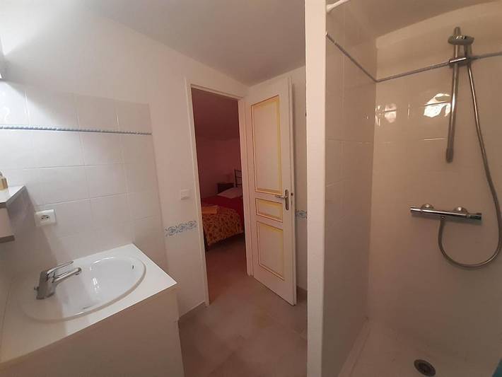 Gîte pour 7 personnes, avec piscine ainsi que vue et jardin, animaux acceptés à Redortiers - 4