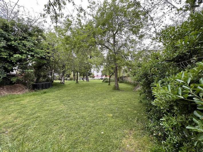 Location de vacances pour 10 personnes, avec piscine et jardin à Nanterre - 4