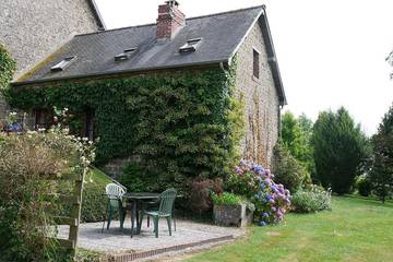 Gîte pour 4 personnes, avec jardin et terrasse dans Loré