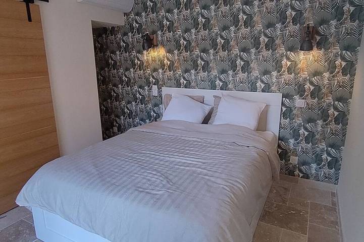 Chambre d’hôte pour 2 personnes, avec jardin et piscine à Faucon - 2