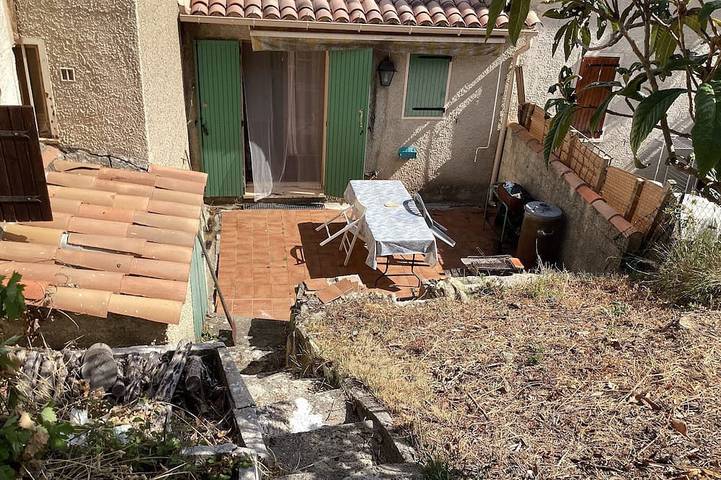 Gîte pour 2 personnes, avec jardin et terrasse, animaux acceptés dans les Alpes-de-Haute-Provence