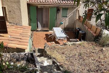 Gîte pour 2 personnes, avec terrasse et jardin, animaux acceptés à Vachères