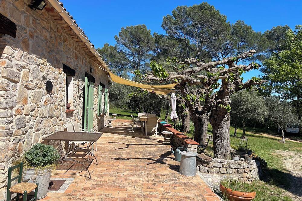 Provence Mas Of Atypical Characters in Draguignan, Draguignan region