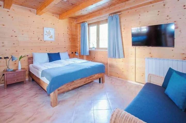 Charming private chalet with garden in the heart of Valmalenco in Santa Elisabetta (Caspoggio), Caspoggio