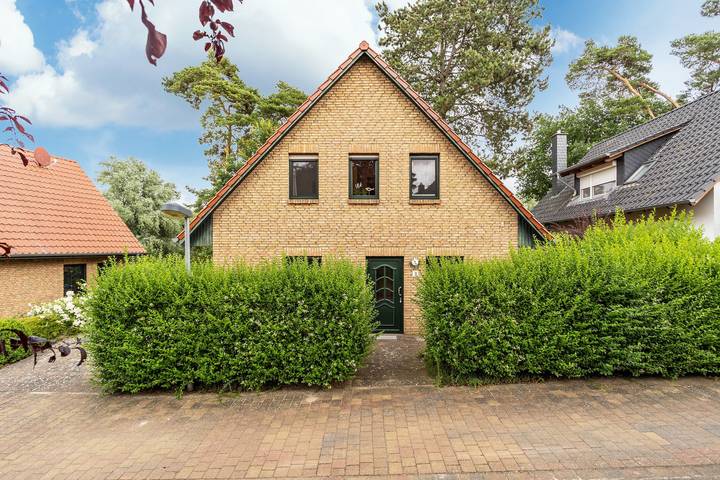 Vakantiehuis voor 6 personen, met Tuin en Uitzicht op het meer in Müritz