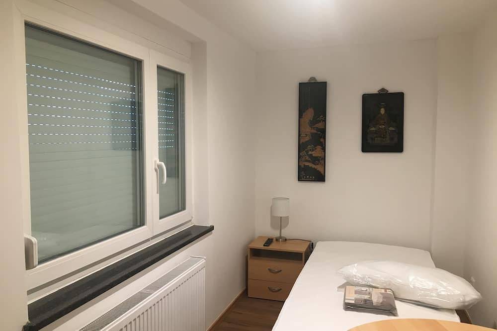 Ganze Wohnung, Schöne Ferienwohnung am Fuße des Fichtelgebirges in Kirchenlamitz, Landkreis Wunsiedel im Fichtelgebirge
