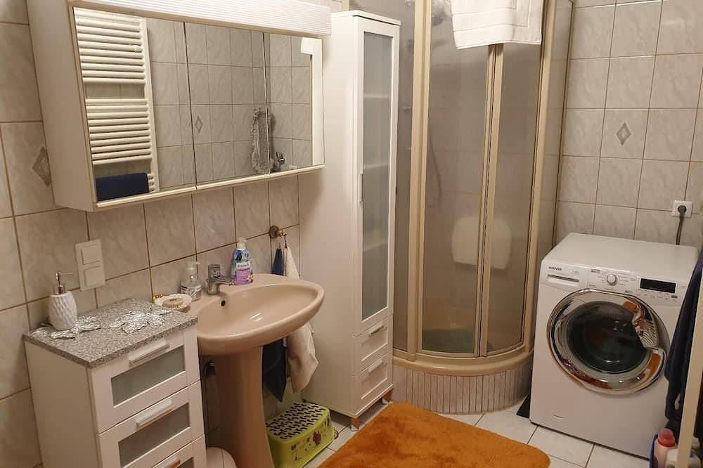 Ganze Wohnung, Schöne sonnige Ferienwohnung mit großem Balkon in Wegscheid, Ostbayern