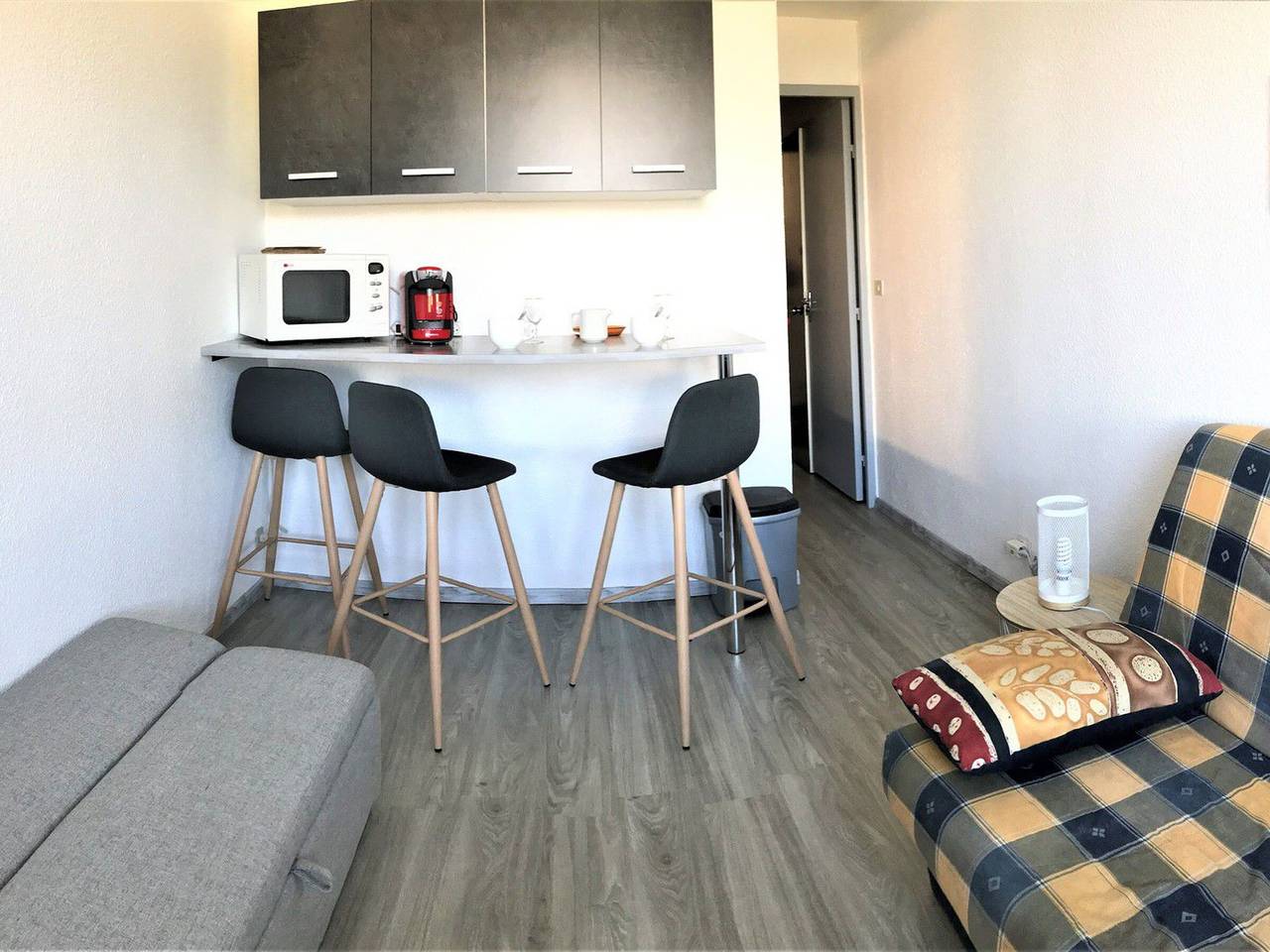 Studio entier, Studio rénové skis aux pieds, accès piscine in Le Corbier, Villarembert