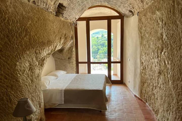 Holiday rental for 4 people, with balcony in Tropea