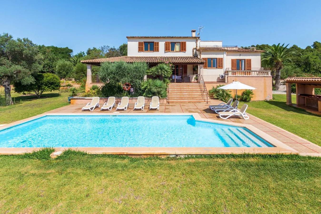 Villa 'Hostalet' with Mountain View, Wi-Fi and Air Conditioning in Pollença, Nord Mallorca