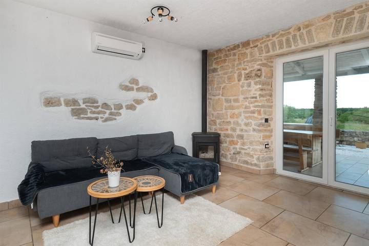 Ferienhaus für 6 Personen, mit Garten und Pool sowie Terrasse, mit Haustier - 1