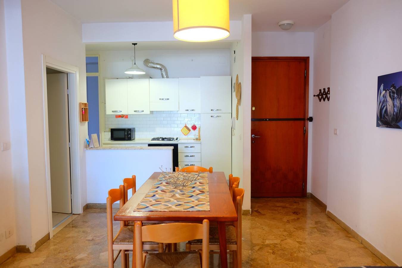 Apartamento entero, Apartamento 'Ellidor 01' con terraza privada y aire acondicionado in Lido di Jesolo, Jesolo