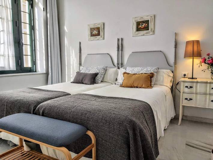 Apartamento vacacional entero, Misterhost Santa Cruz Judería - Acogedor y tranquilo - Casco Histórico in Casco Antiguo, Sevilla