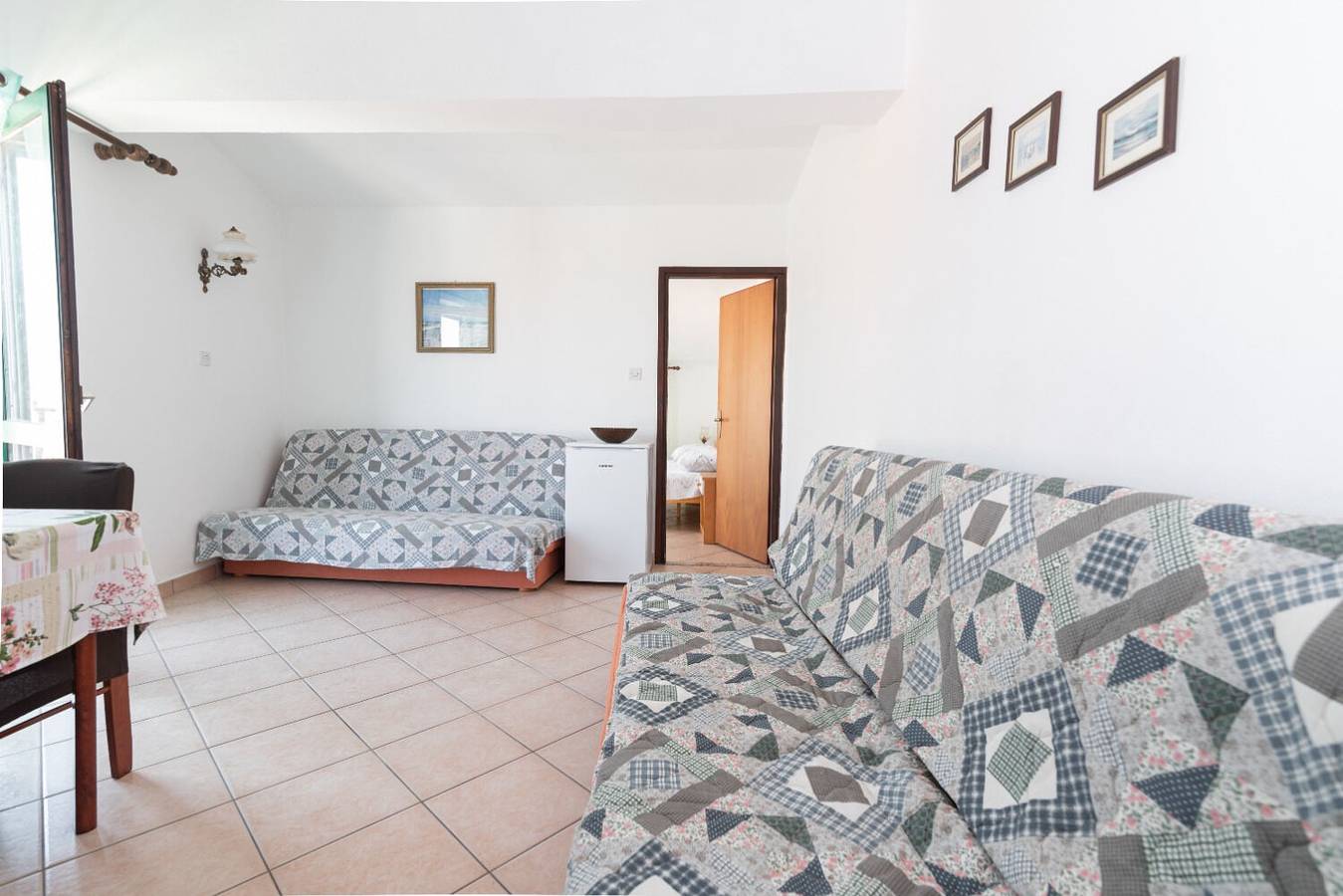 Ganze Wohnung, Apartments Din in Kukljica, Uglijan