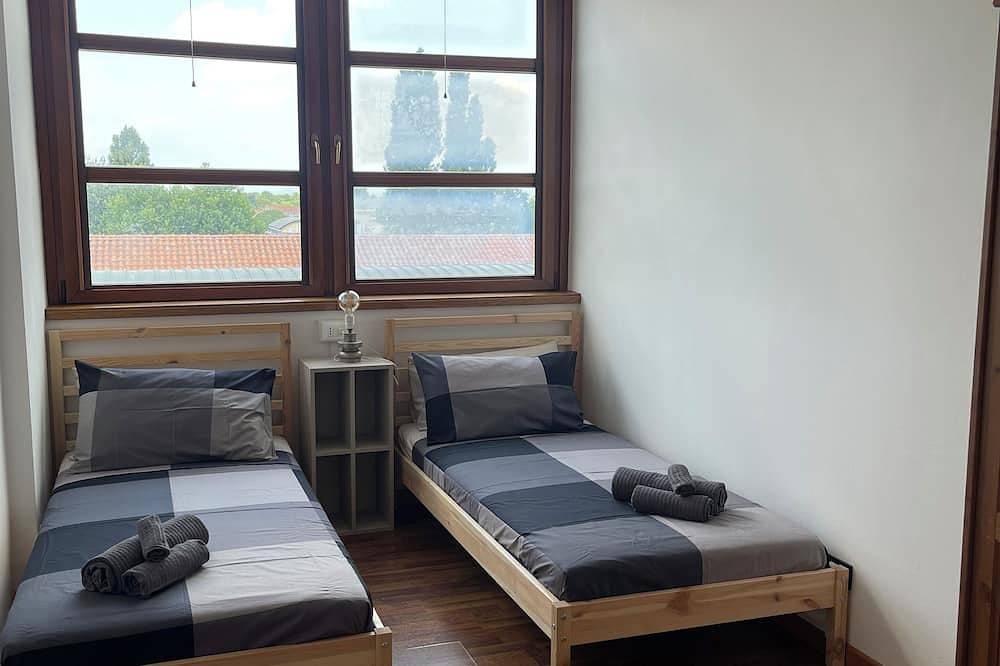 Entire apartment, Foundry's Home - Carefree Parking in Treviso, Treviso Province