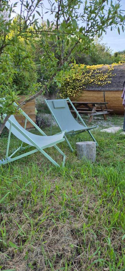 Location de vacances pour 4 personnes, avec piscine ainsi que jardin et vue à Viens - 2