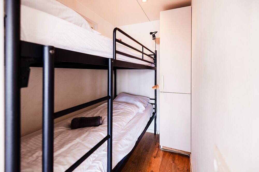 Unique Experience Close to Ams. Free Parking. in Vinkeveen, Groene Hart