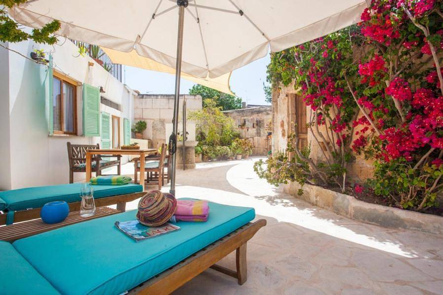 Casa Flor de Salines with terrace, garden, barbecue in Ses Salines, South Majorca