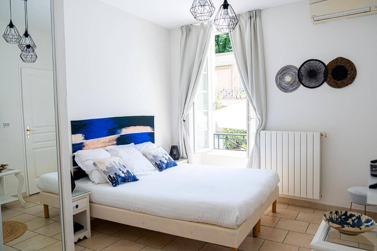 Logis hôtel et restaurant La Bastide Cabezac in Bize-Minervois, Canal du Midi