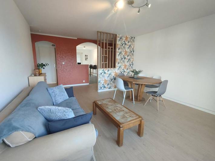 Gîte pour 5 personnes, avec terrasse et vue dans Arbent - 3