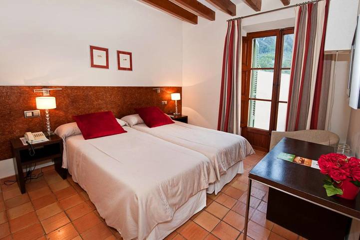 Hôtel pour 4 personnes, avec jardin et terrasse à Deià - 4