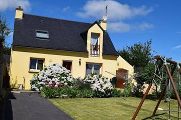 Gîte pour 5 personnes, avec jardin et terrasse à Plouay