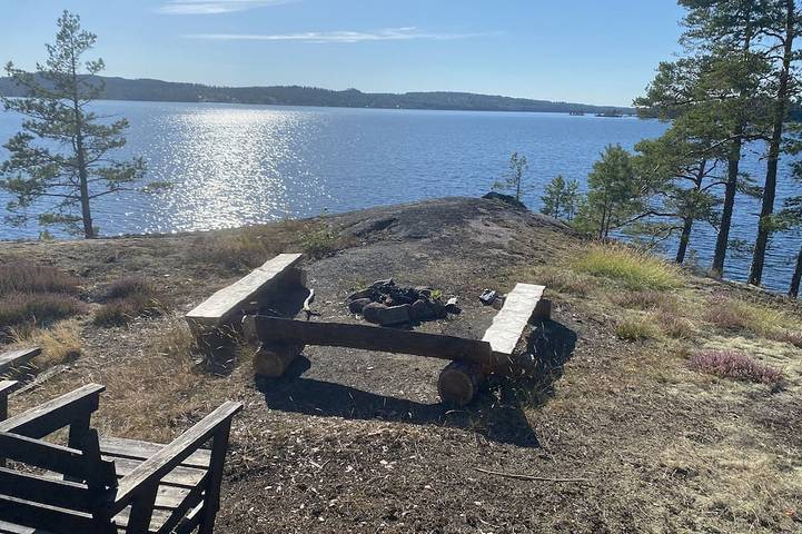 Cottage by Lake Sommen in Boxholm kommun, Sommen