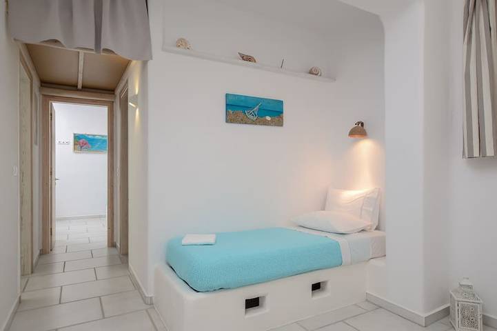 Location de vacances pour 5 personnes, avec balcon et jardin dans Agia Anna - 2