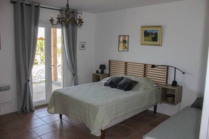 Location de vacances pour 8 personnes, avec jardin, animaux acceptés à Prunières - 2