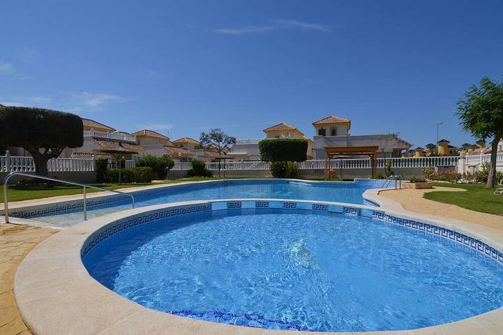 Casa de vacaciones para 6 personas, con jardín y piscina - 1