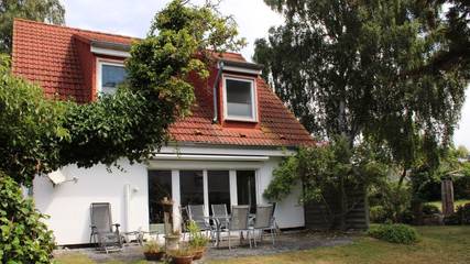 Ferienhaus für 6 Personen, mit Garten in Wustrow