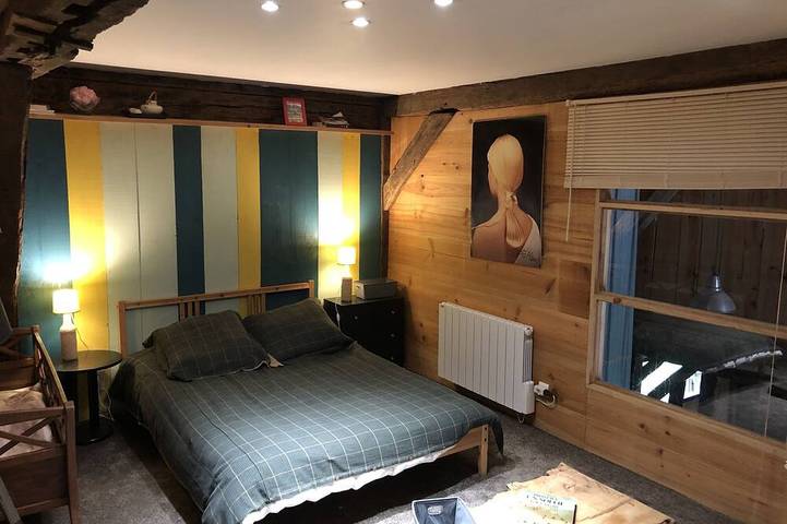 Location de vacances pour 12 personnes, avec jardin ainsi que jacuzzi et sauna à Saint-Laurent-des-Hommes - 3