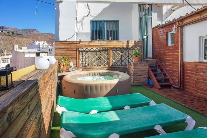 Hel lejlighed, Vacation Home "Casa La Palmilla" with Mountain View, Whirlpool & Wi-Fi in San Nicolás de Tolentino, West Gran Canaria