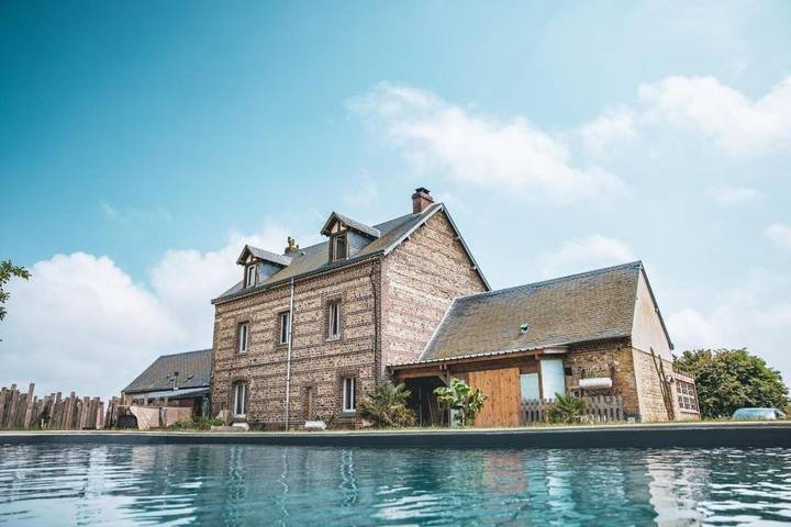 Maison d’hôte pour 4 personnes, avec jardin ainsi que piscine et jacuzzi à Octeville-sur-Mer - 3