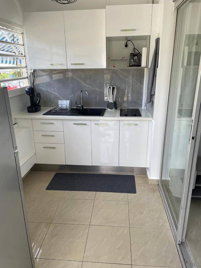 Gîte pour 2 personnes, avec piscine dans Plage de Saint-Félix - 4