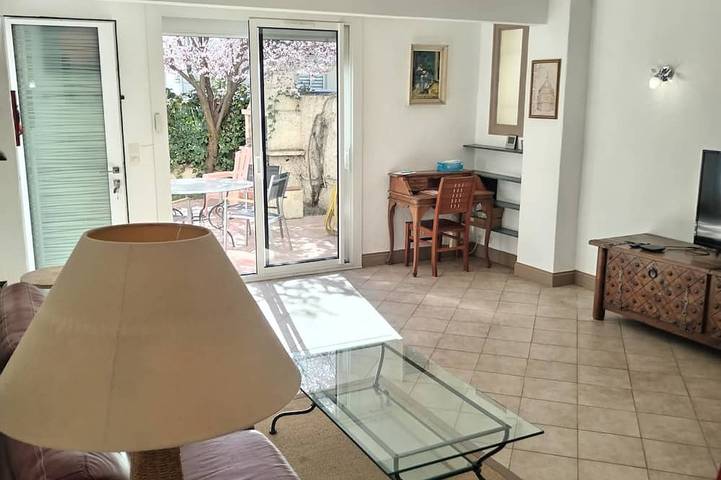 Appartement de vacances pour 4 personnes, avec terrasse et jardin