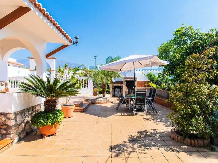Casa rural para 5 personas, con piscina y terraza en Motril