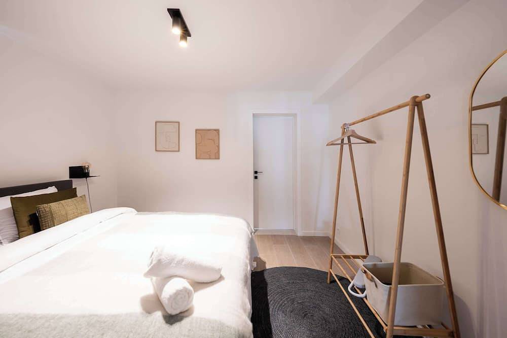 Entire apartment, Stylish Duplex for 8 in Central Antwerp in Antwerp, Antwerp region
