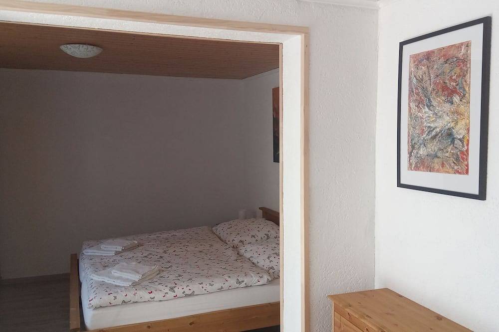 Ganze Wohnung, Neu - Modernisierte Ferienwohnung We 4 in Plötzin, Werder