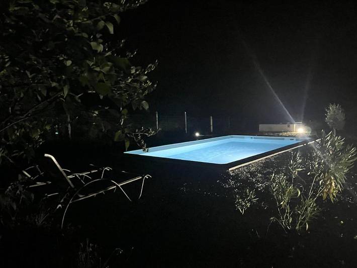 Location de vacances pour 4 personnes, avec piscine ainsi que vue et jardin à Laurac-en-Vivarais - 2
