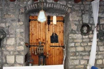 Ferienhaus für 2 Personen, mit Garten in Budva