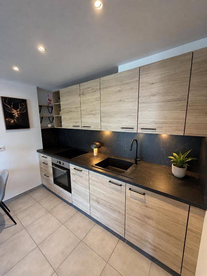 Gîte pour 4 personnes, avec Balcon et Vue dans Office De Tourisme Challes Les Eaux - 4