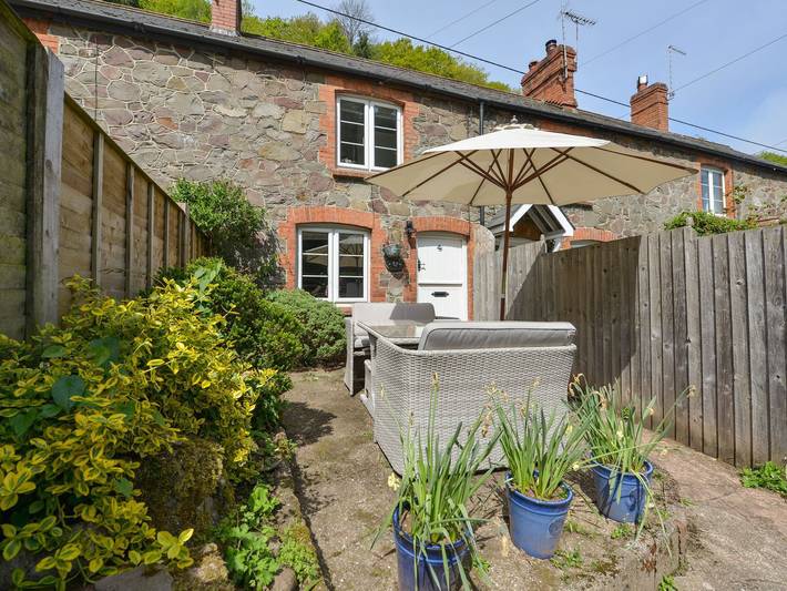 Cottage for 3 people, with garden in Somerset