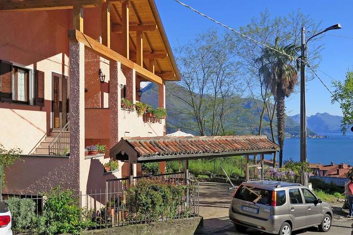 Ferienwohnung für 4 Personen, mit Garten in Santa Maria Rezzonico