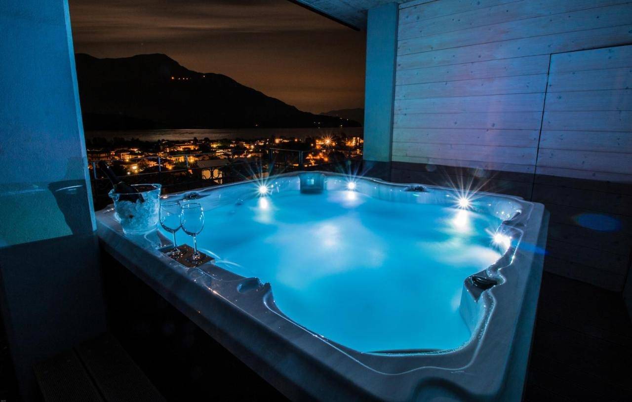 Villa Perla del Lago in Gemeinde Vercana, Comer See
