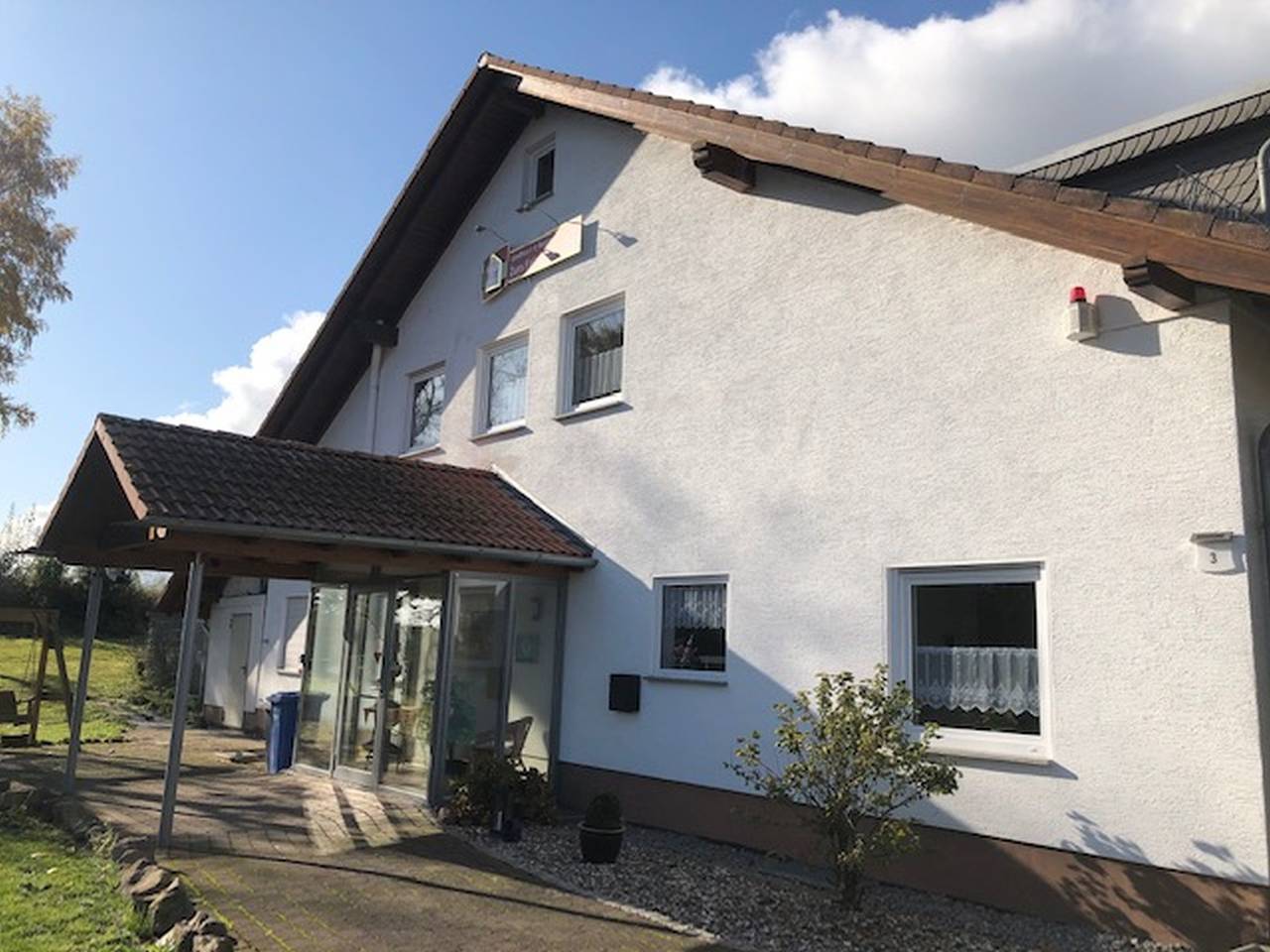 Ganze Ferienwohnung, Gästehaus Falkenstein - Doppelzimmer in Niedenstein, Schwalm-Eder-Kreis
