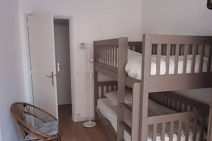 Gîte pour 4 personnes, avec balcon dans Plage Benoît - 2