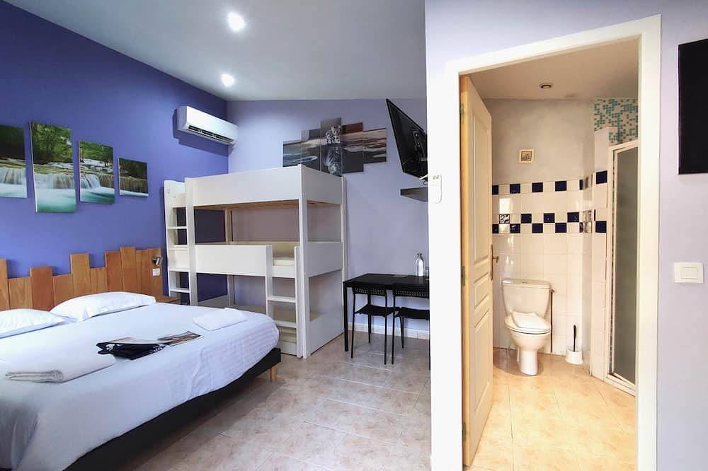 Ganze Wohnung, Chambre Familiale Périgord in Vitrac, Périgord Noir