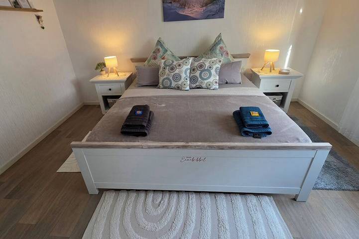 Ganze Wohnung, Ferienwohnung Ernebibbel - komfortable Wohnung mit Terrasse in Altendiez, Lahn-Taunus